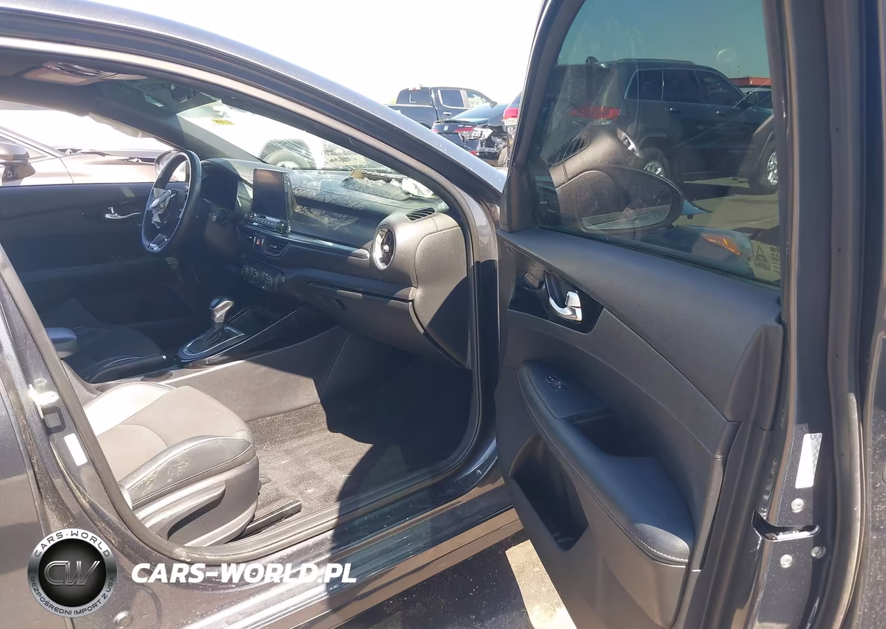 2021 Kia Forte Gt-Line VIN:3KPF34AD1ME339034 - 5