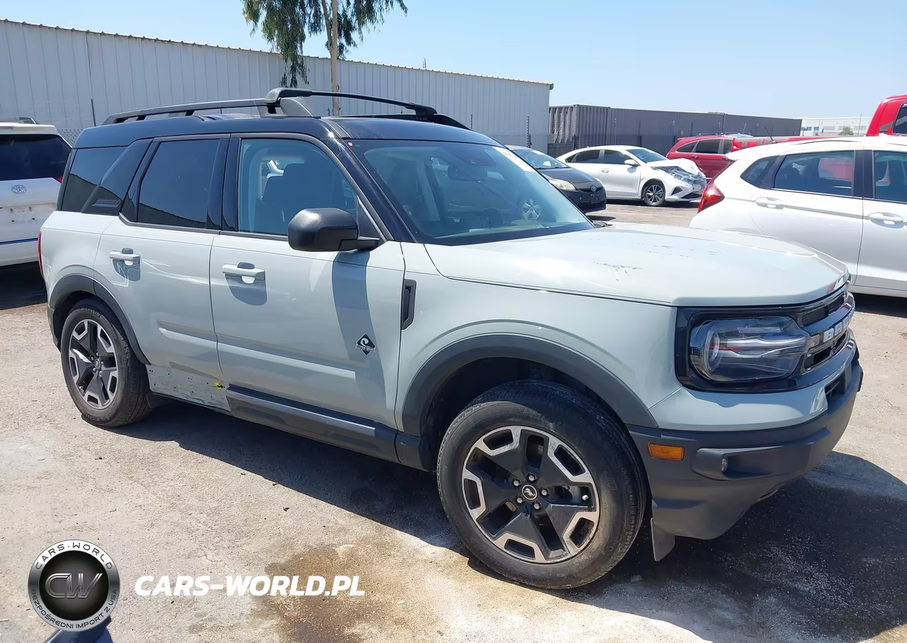 2023 Ford Bronco Sport Outer Banks – zdjęcie 1 z 16