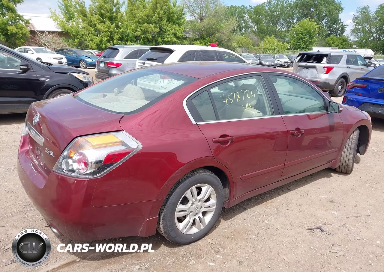 2011 Nissan Altima 2.5 S VIN:1N4AL2AP3BN402707 - 4