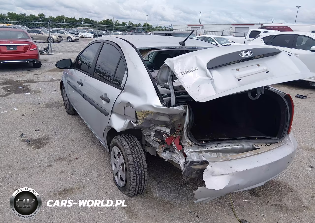 2009 Hyundai Accent Gls VIN:KMHCM46C79U306558 - 3