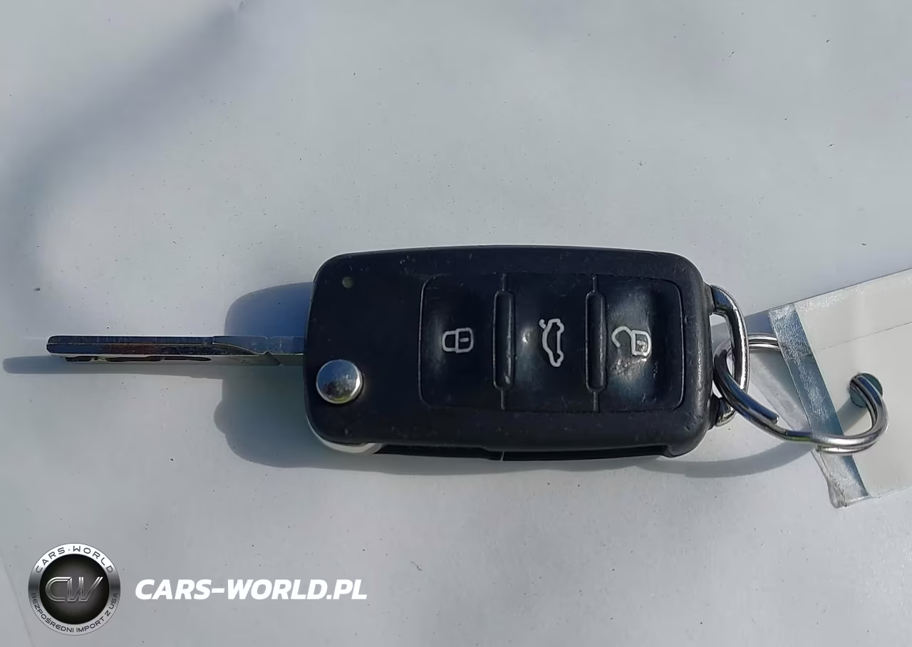 2014 Volkswagen Passat 1.8T Wolfsburg Edition VIN:1VWAT7A36EC071946 - 11