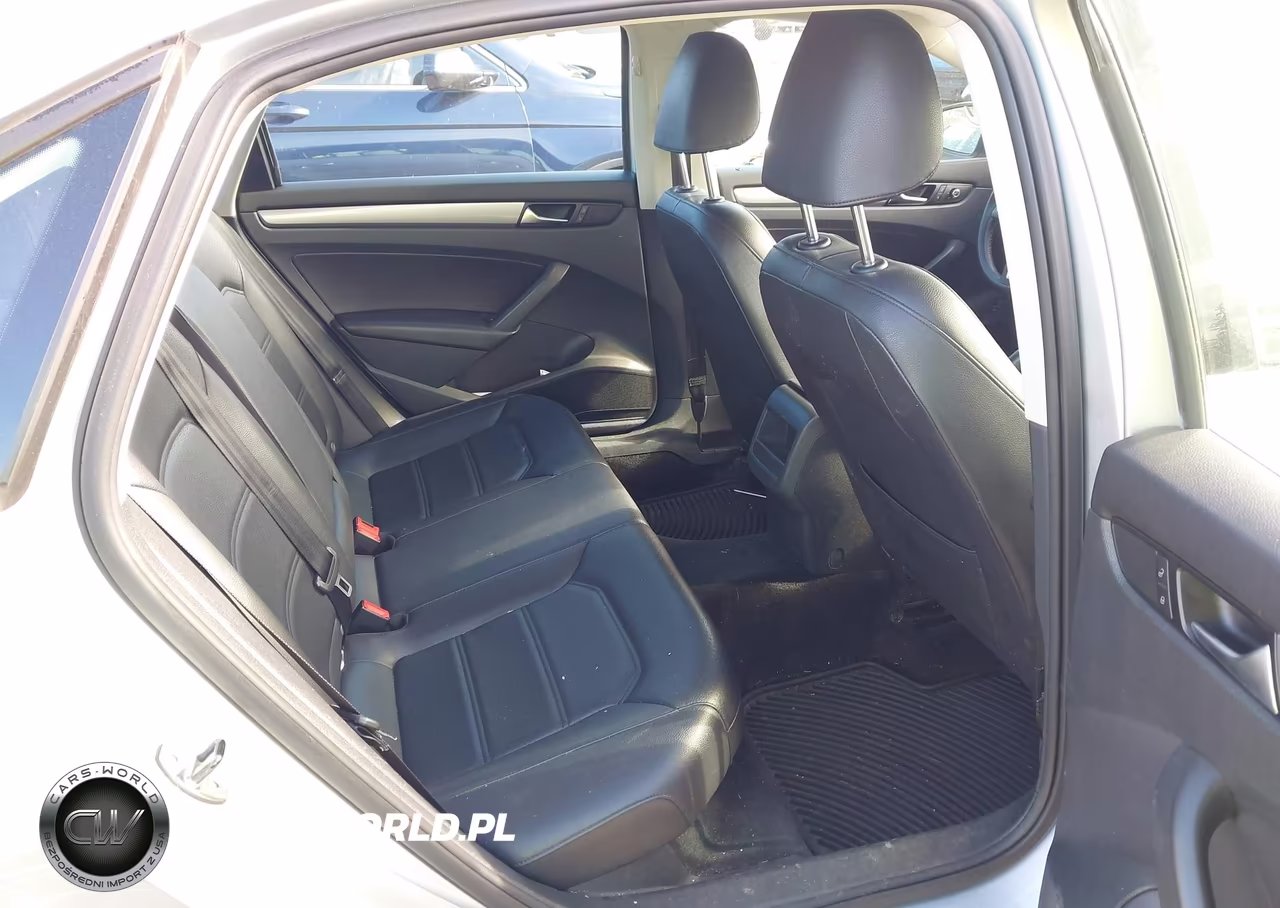 2014 Volkswagen Passat 1.8T Wolfsburg Edition VIN:1VWAT7A36EC071946 - 8