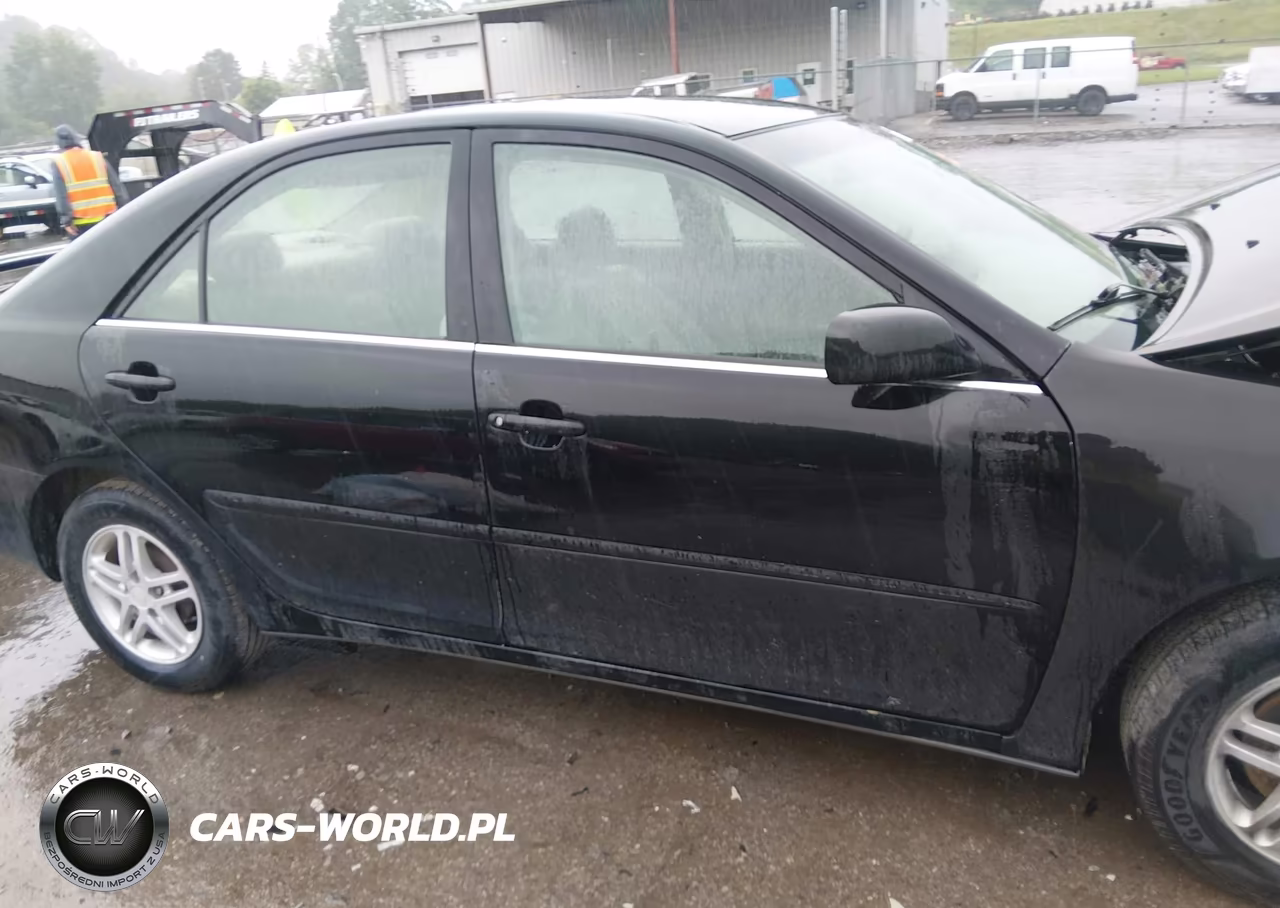 2004 Toyota Camry Le VIN:4T1BE32K34U270327 - 14
