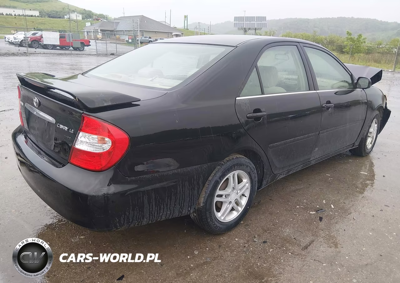 2004 Toyota Camry Le VIN:4T1BE32K34U270327 - 4