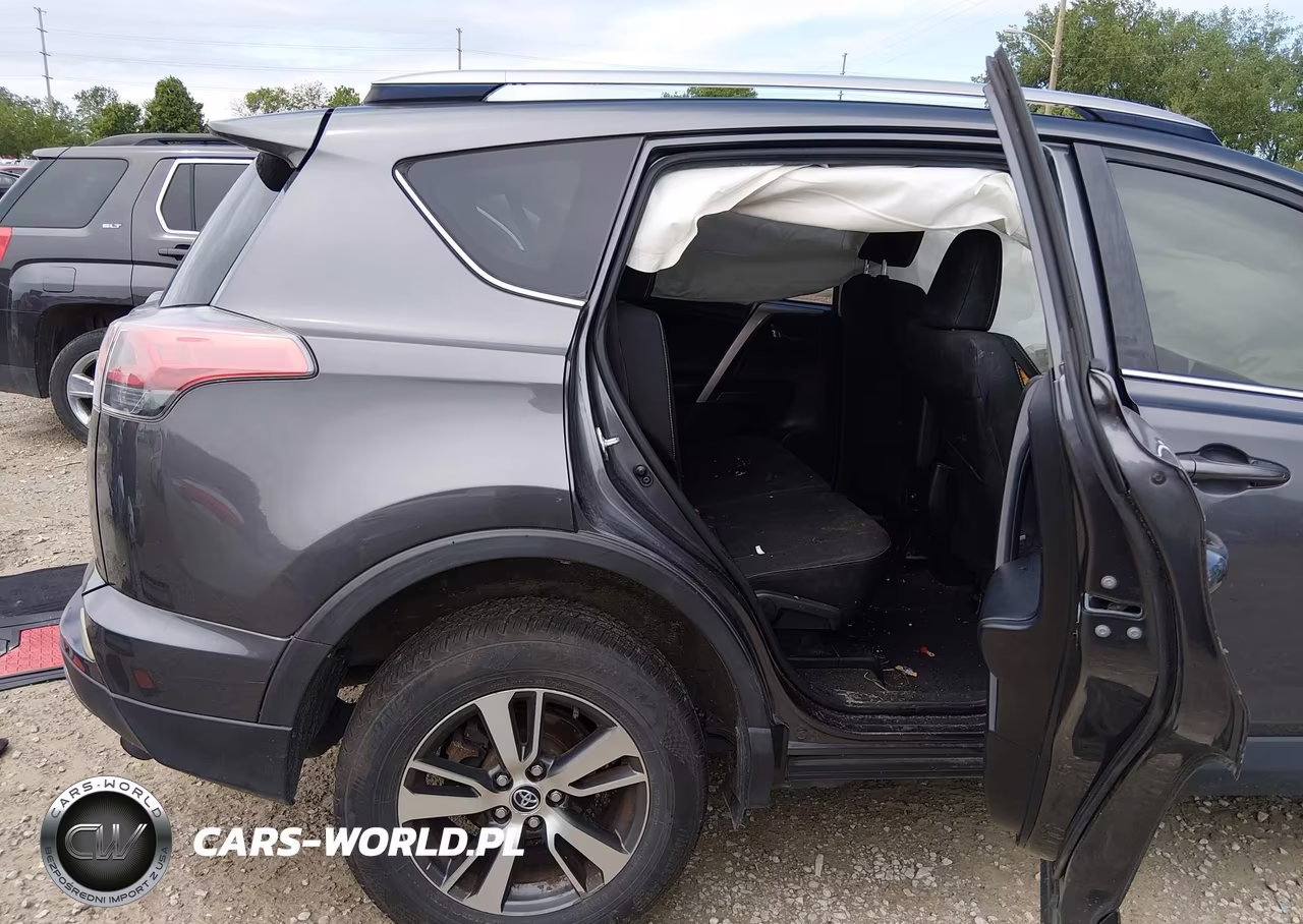 2017 Toyota Rav4 Xle VIN:JTMWFREV8HJ133645 - 8