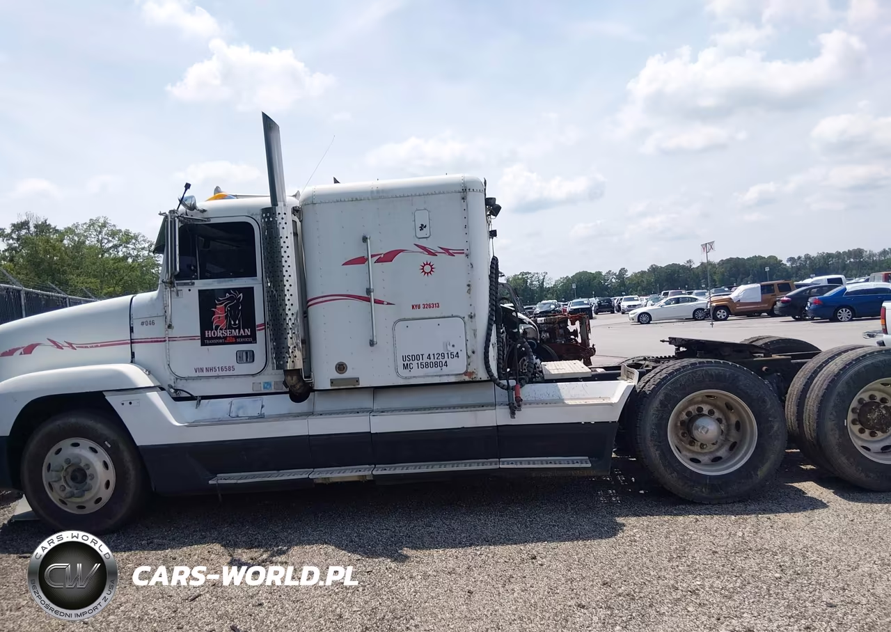 1992 Freightliner Conventional Fld120 VIN:1FUYDSYBXNH516585 - 13