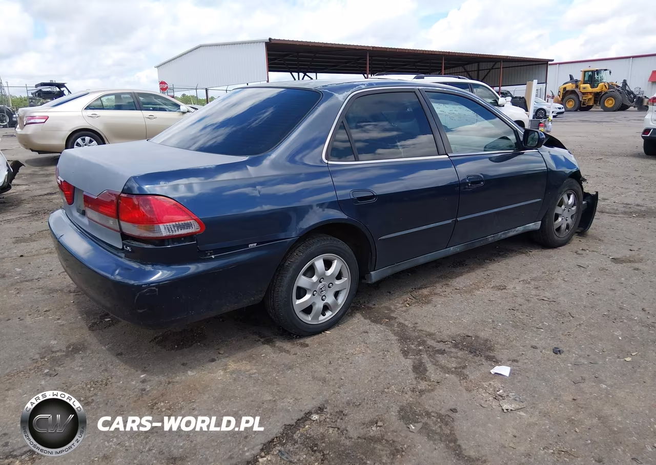 2000 Honda Accord 2.3 Lx VIN:1HGCG5646YA008109 - 4