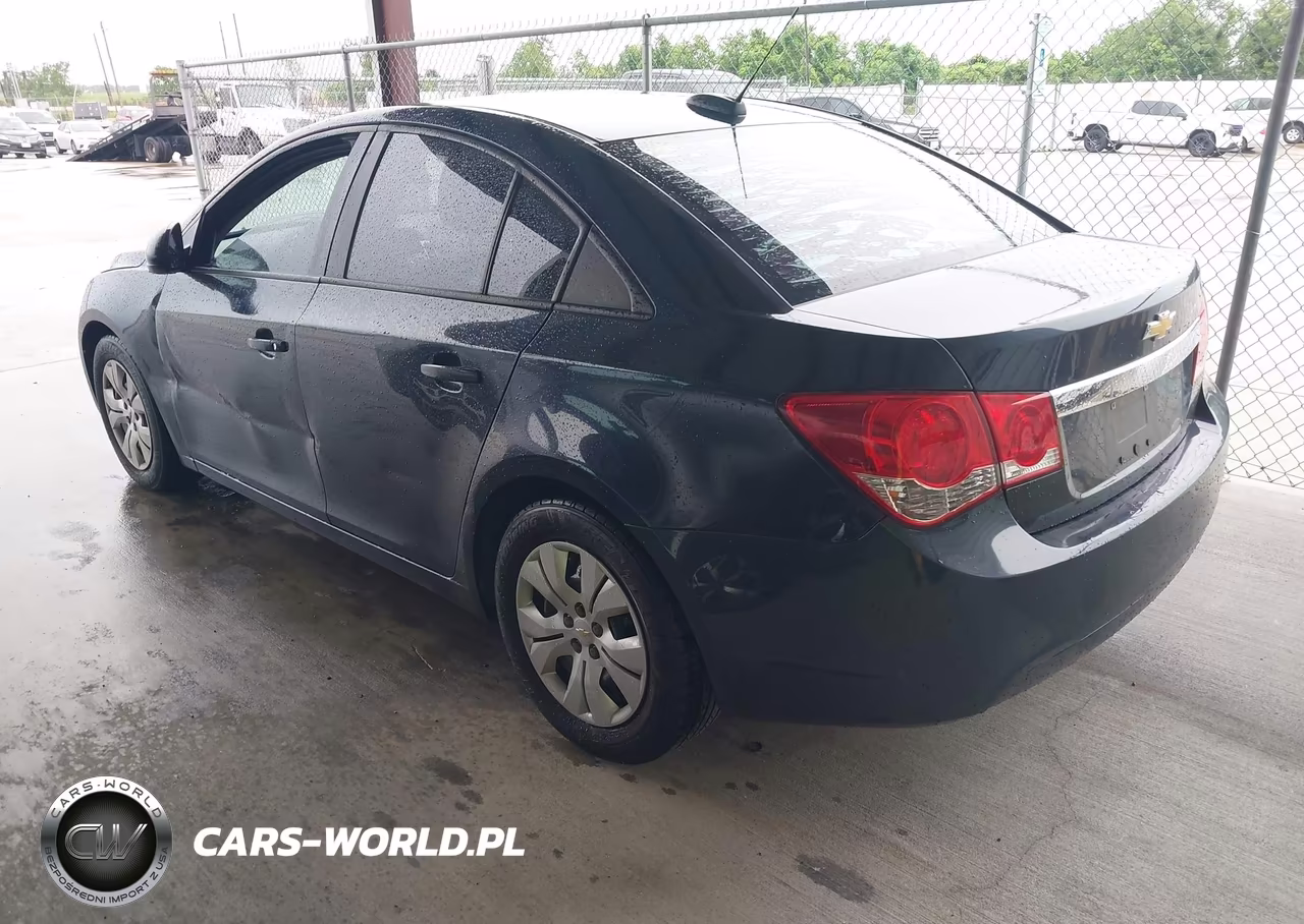 2015 Chevrolet Cruze Ls Auto VIN:1G1PA5SH0F7164577 - 3