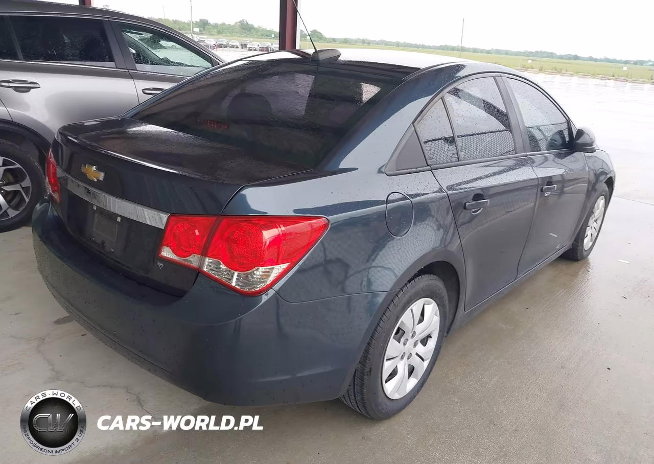 2015 Chevrolet Cruze Ls Auto VIN:1G1PA5SH0F7164577 - 4