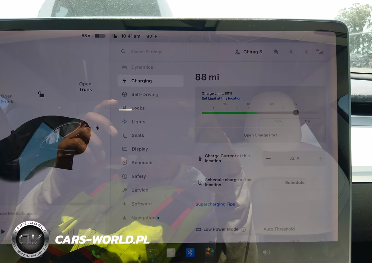 2019 Tesla Model 3 Long Range-Mid Range-Standard Range-Standard Range Plus VIN:5YJ3E1EA4KF323543 - 17