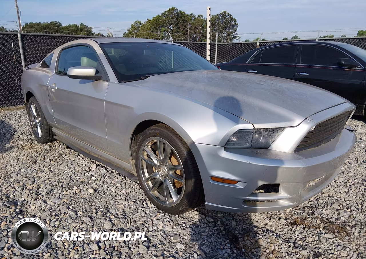 2013 Ford Mustang V6 Premium