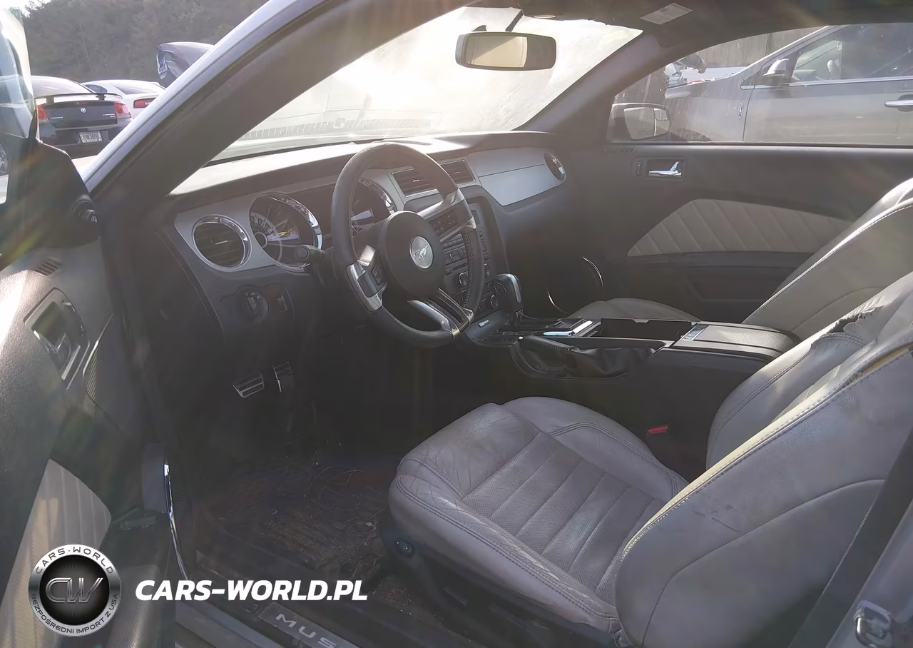 2013 Ford Mustang V6 Premium VIN:1ZVBP8AMXD5204363 - 5