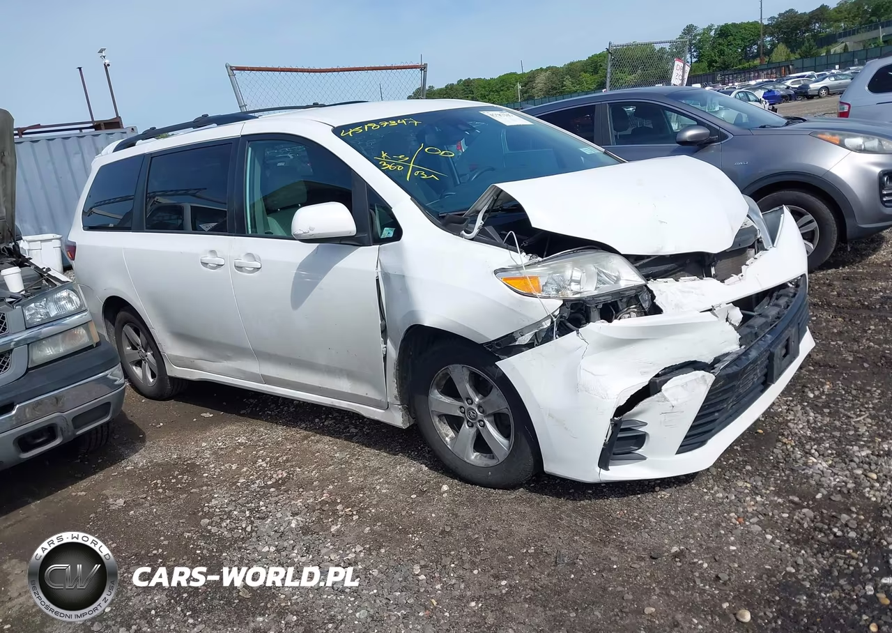 2020 Toyota Sienna Le