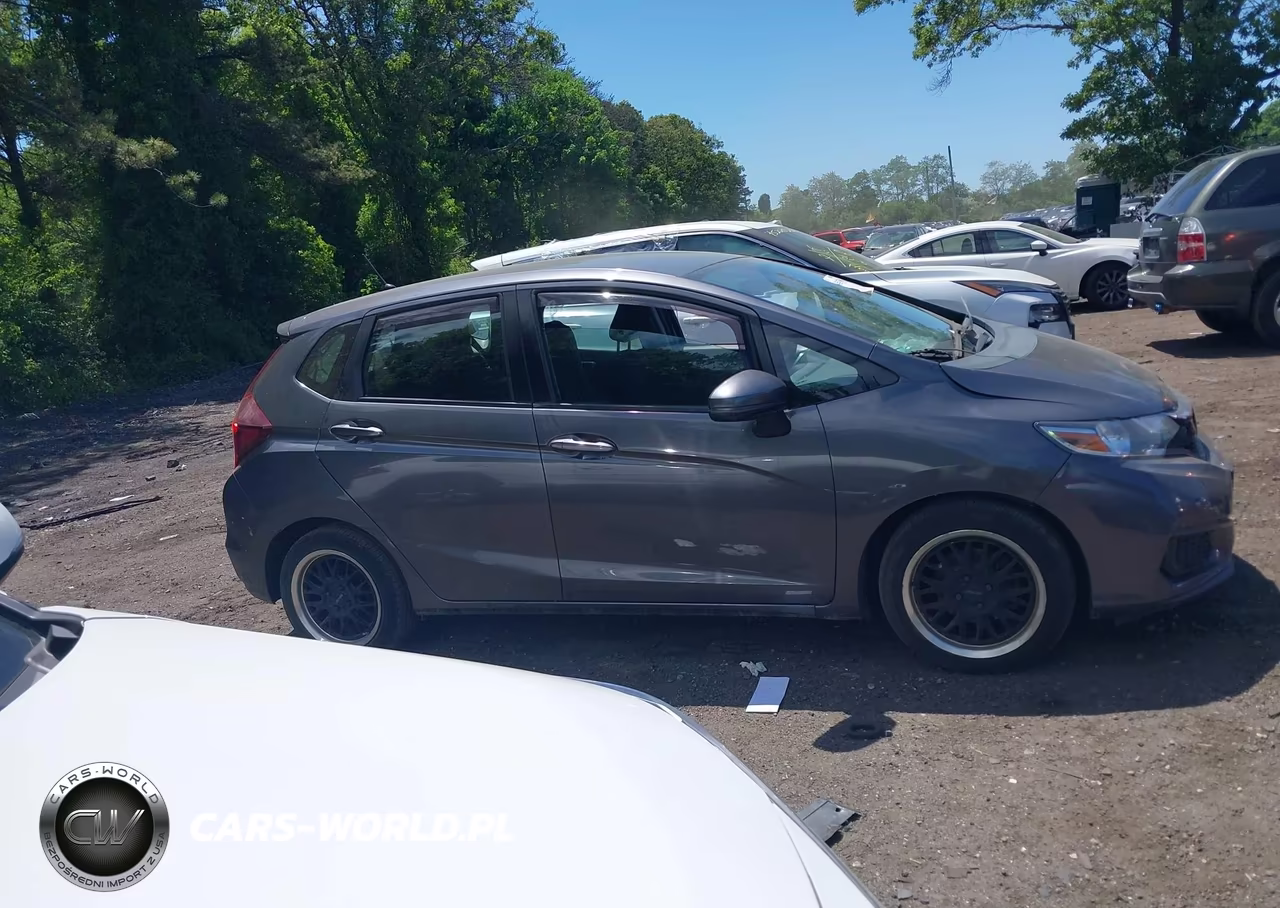 2019 Honda Fit Lx VIN:3HGGK5H45KM724300 - 13
