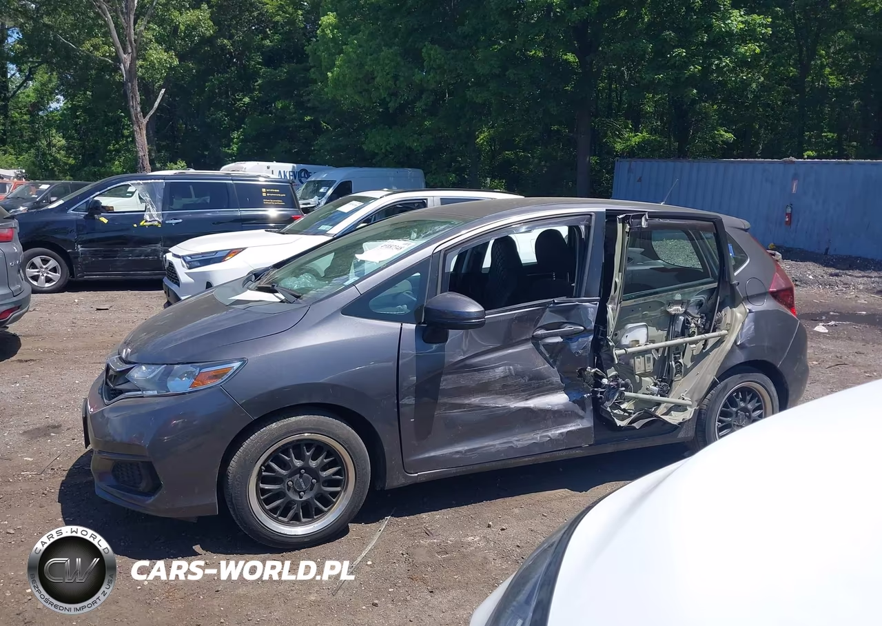 2019 Honda Fit Lx VIN:3HGGK5H45KM724300 - 14