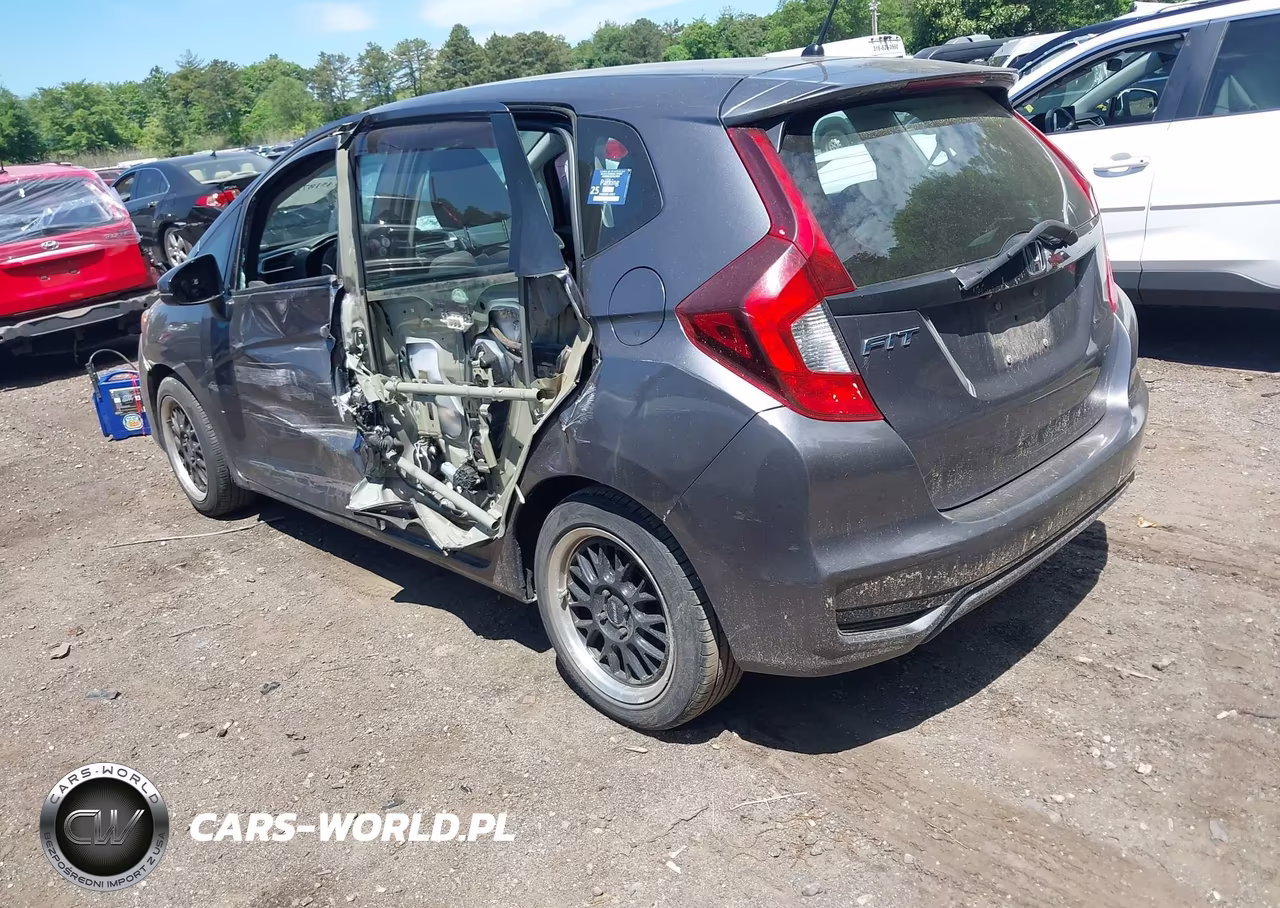 2019 Honda Fit Lx VIN:3HGGK5H45KM724300 - 3