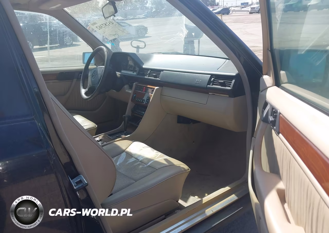1995 Mercedes-Benz E 320 Base-320 Special VIN:WDBEA32EXSC219531 - 5