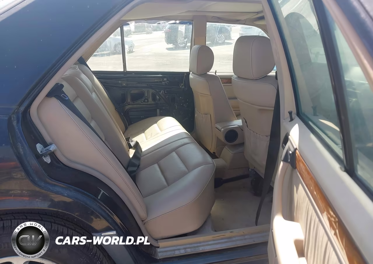 1995 Mercedes-Benz E 320 Base-320 Special VIN:WDBEA32EXSC219531 - 8