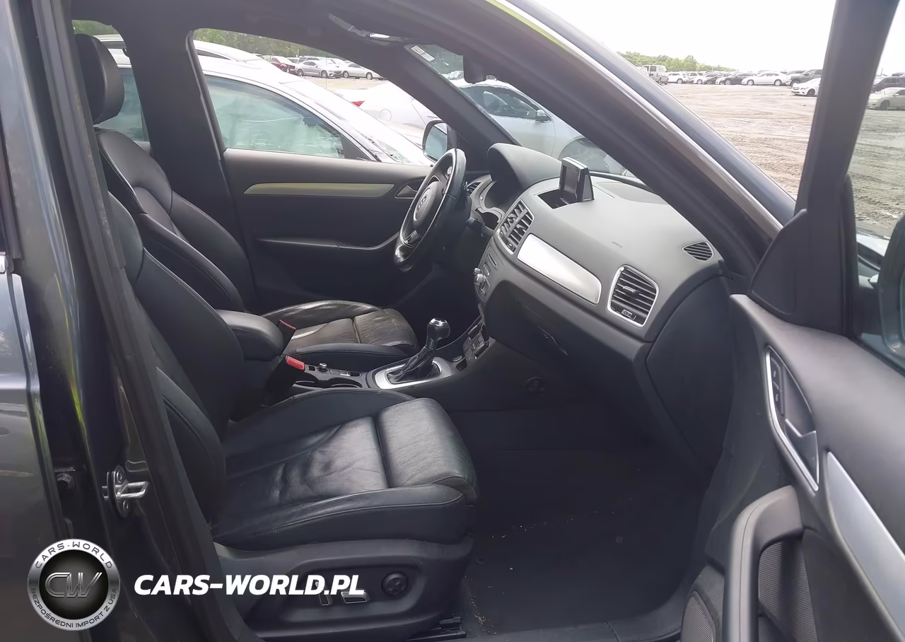 2018 Audi Q3 2.0T Premium VIN:WA1HCCFS4JR021204 - 5