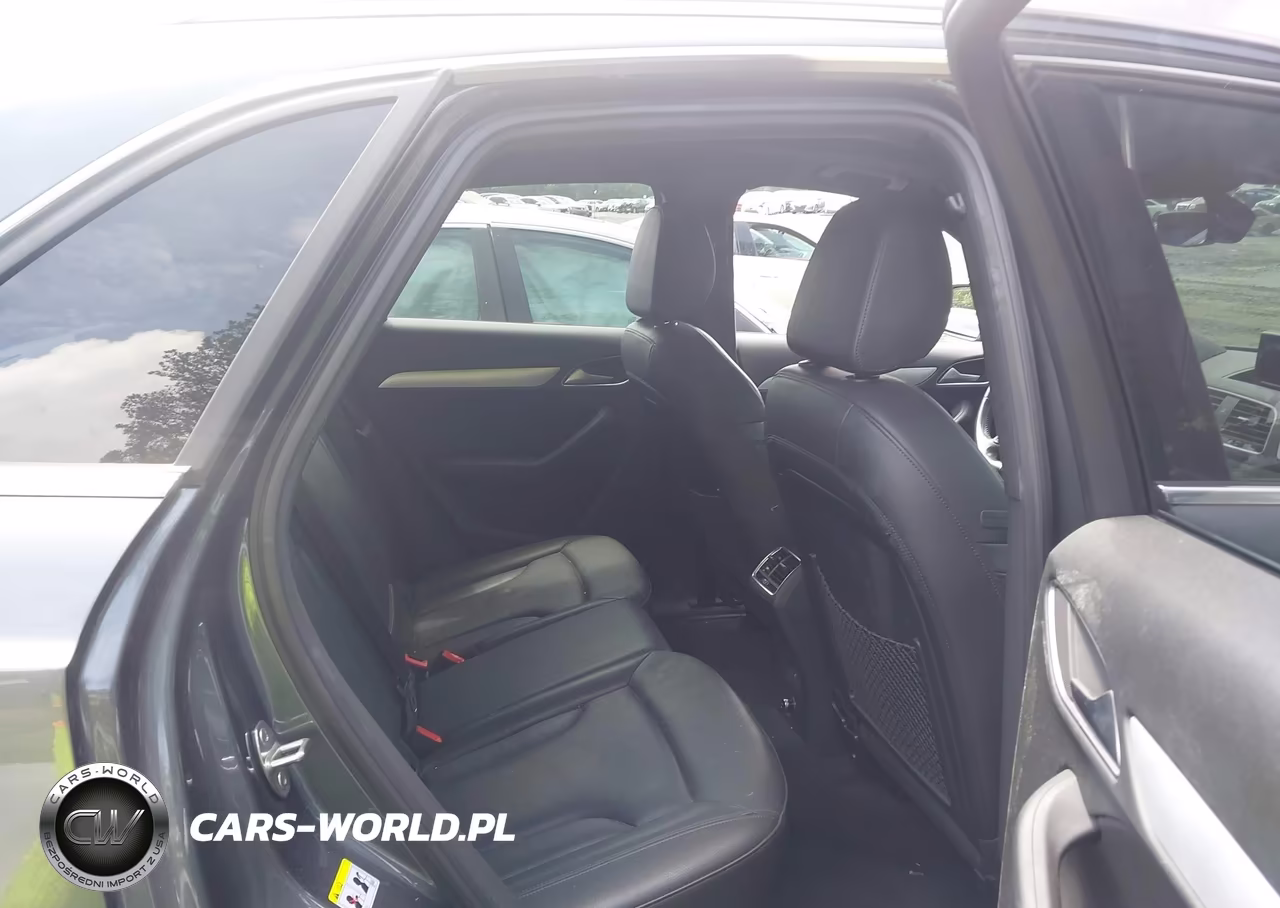 2018 Audi Q3 2.0T Premium VIN:WA1HCCFS4JR021204 - 8