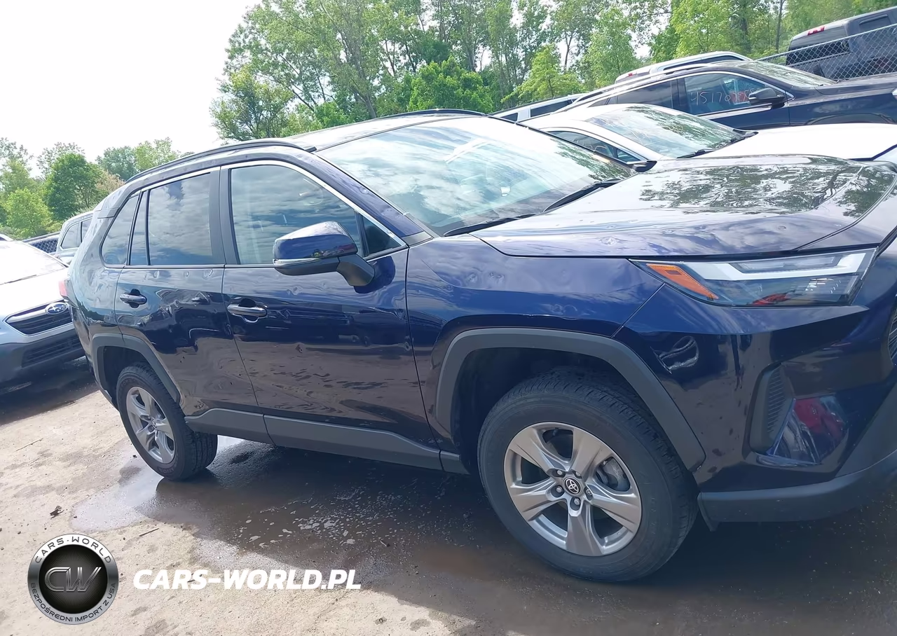 2024 Toyota Rav4 Xle VIN:2T3P1RFV6RW495297 - 13
