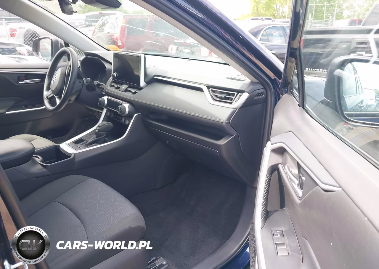 2024 Toyota Rav4 Xle VIN:2T3P1RFV6RW495297 - 5