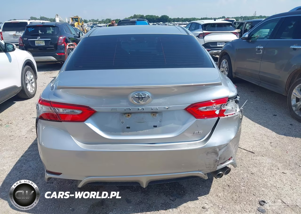 2018 Toyota Camry Se VIN:4T1B11HKXJU039556 - 16