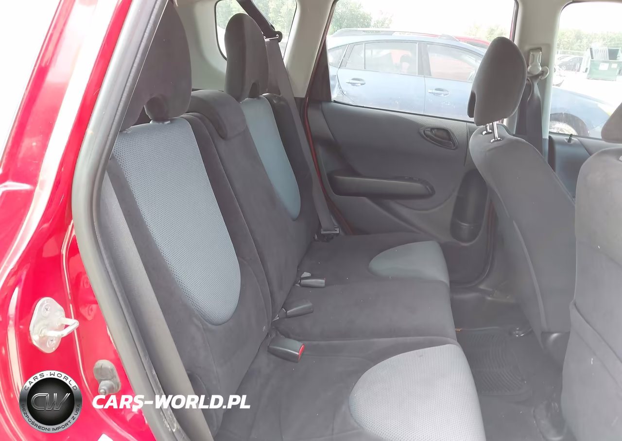 2008 Honda Fit Sport VIN:JHMGD38648S040268 - 8