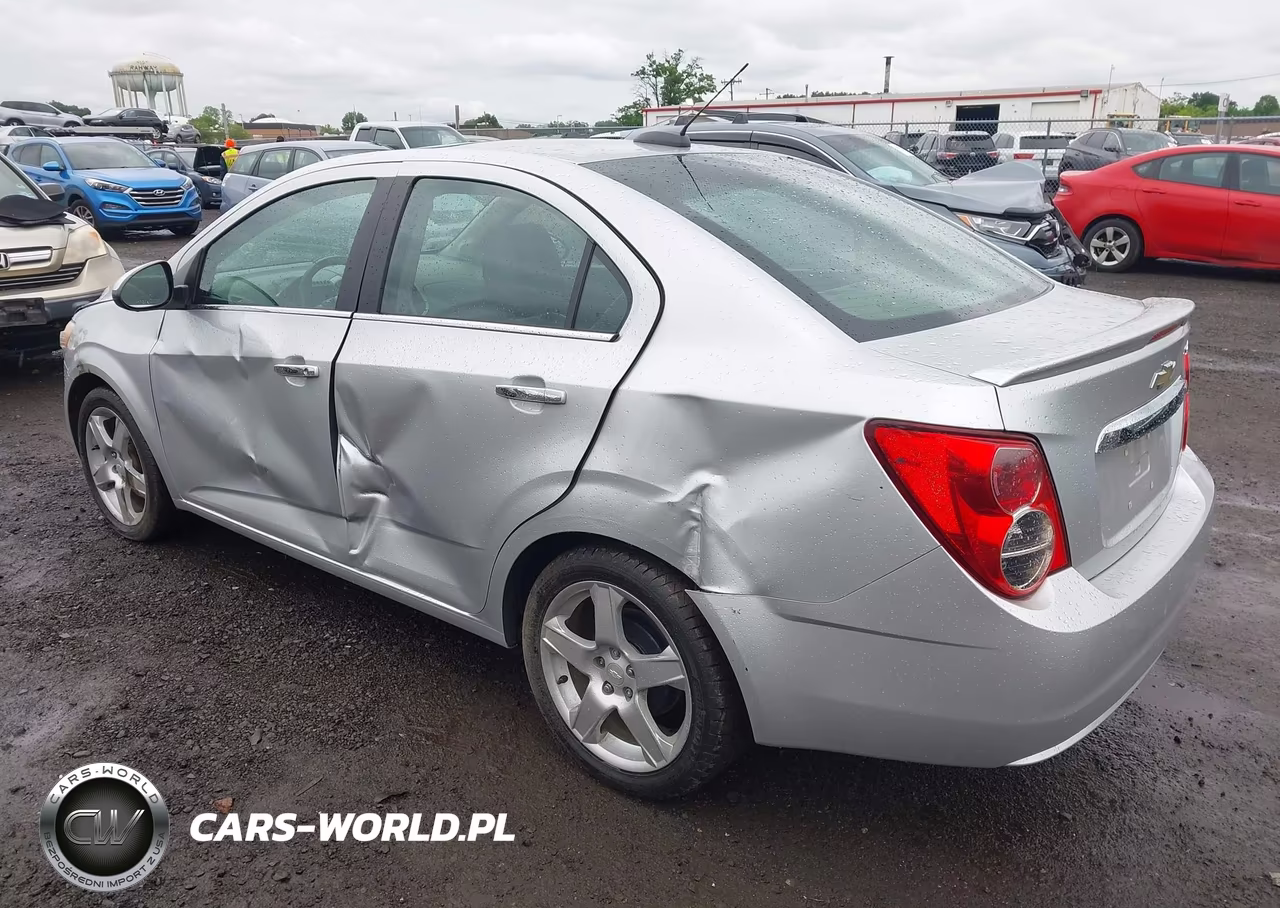 2015 Chevrolet Sonic Ltz Auto VIN:1G1JE5SB2F4126999 - 3