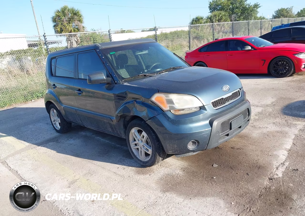 2011 Kia Soul +