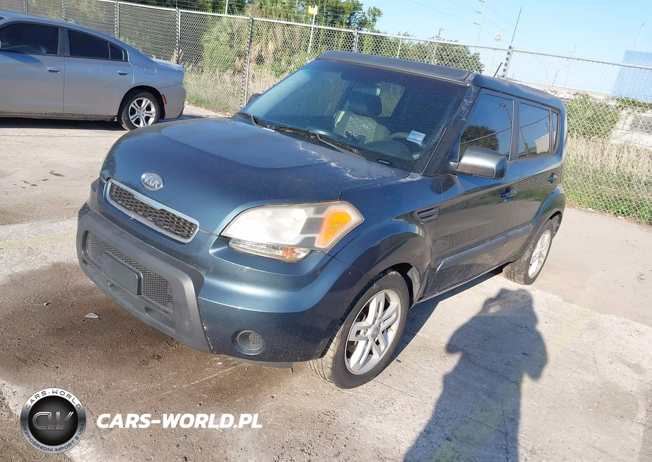 2011 Kia Soul + VIN:KNDJT2A26B7315368 - 2