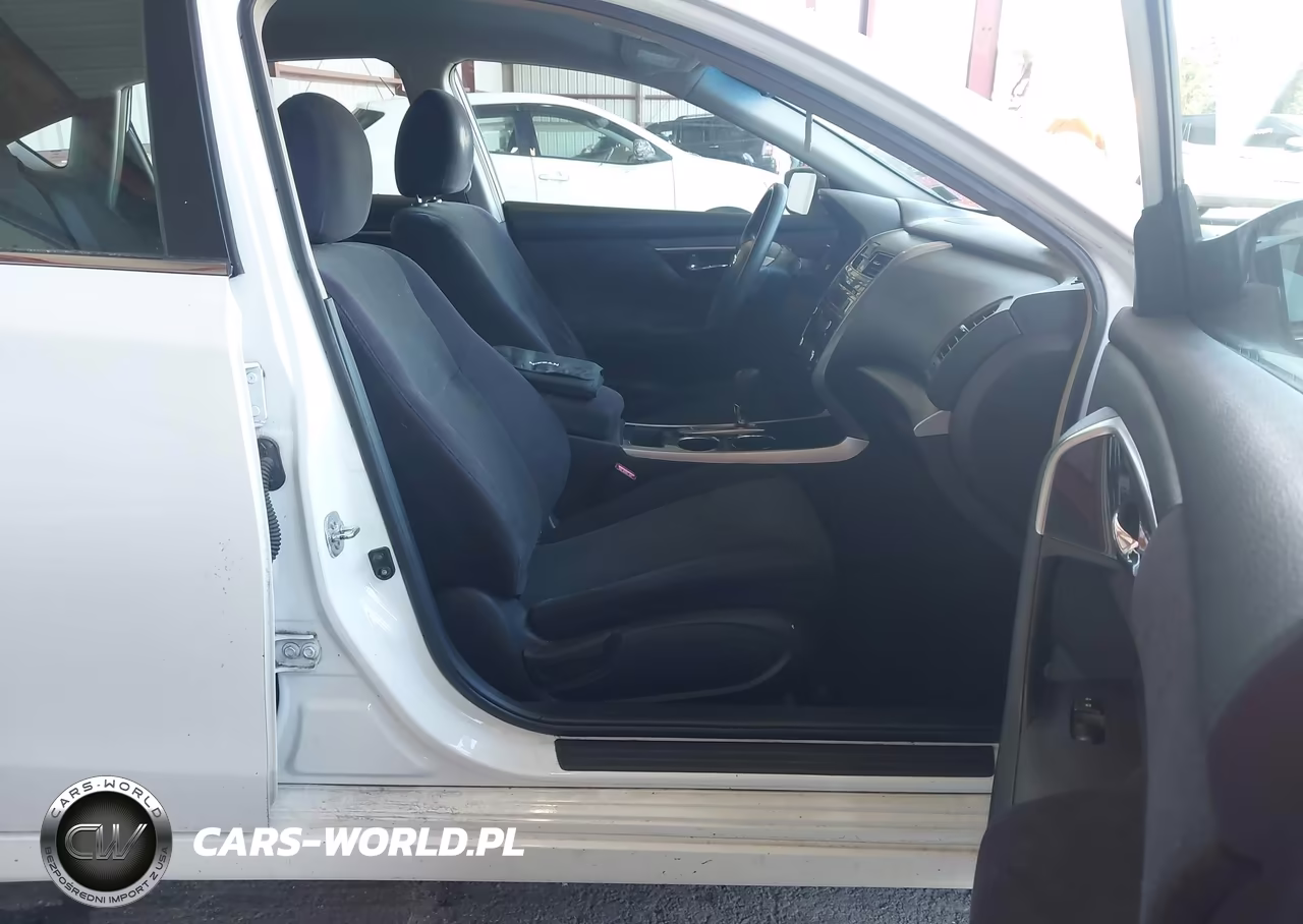 2013 Nissan Altima 2.5 S VIN:1N4AL3AP2DN570153 - 5