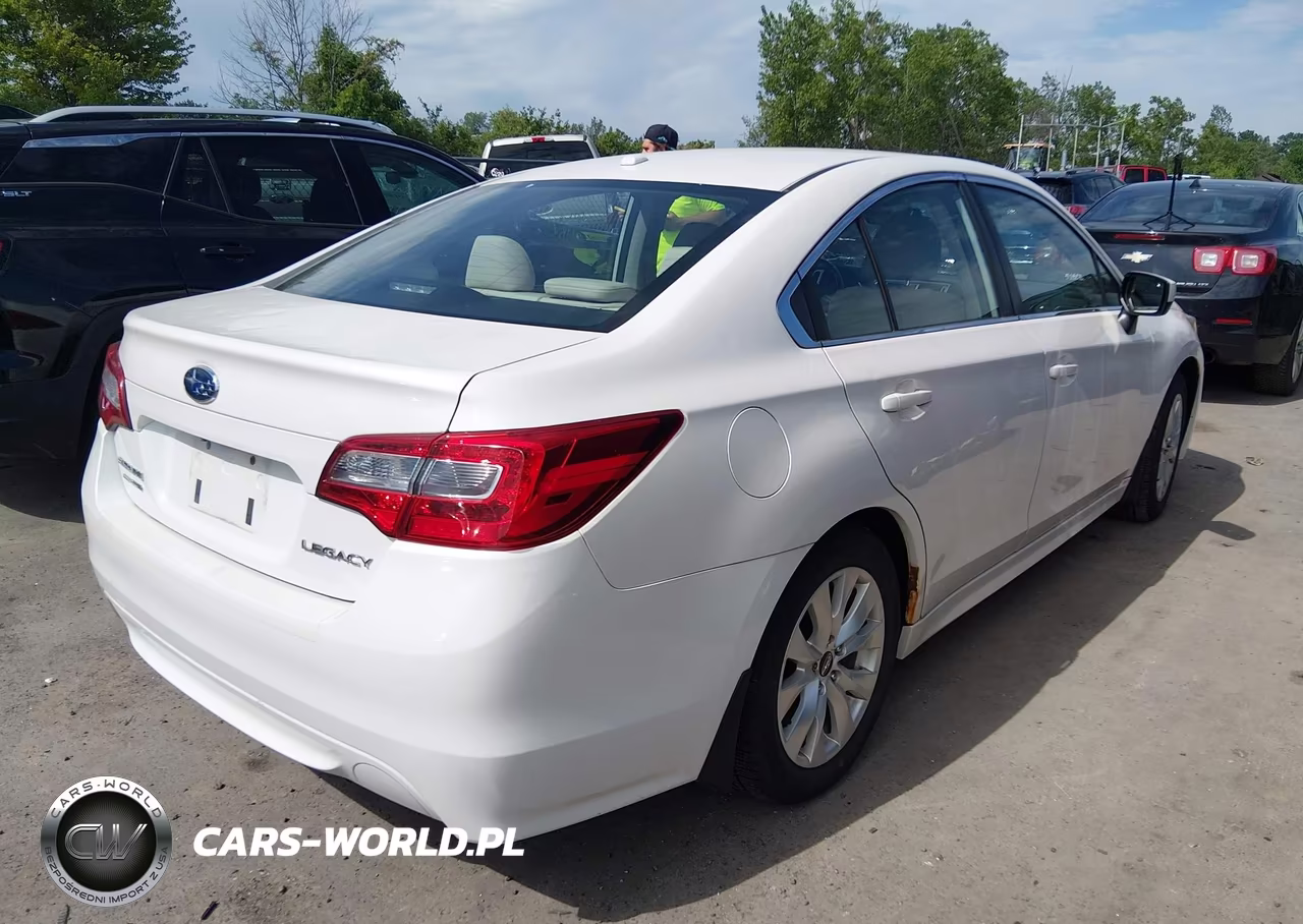 2015 Subaru Legacy 2.5I Premium VIN:4S3BNBC67F3012840 - 4