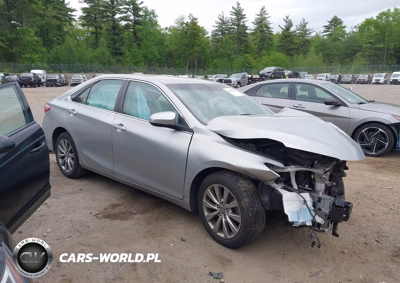 2016 Toyota Camry Xle – zdjęcie 1 z 21
