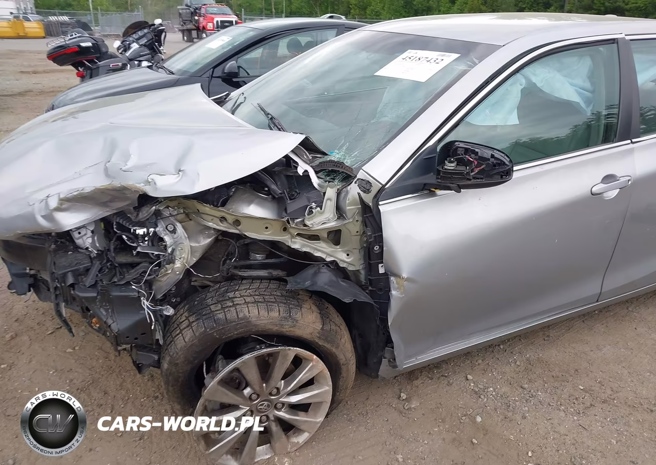 2016 Toyota Camry Xle VIN:4T4BF1FK9GR554020 - 19