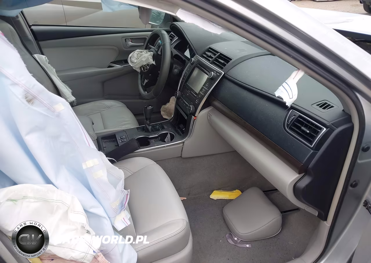 2016 Toyota Camry Xle VIN:4T4BF1FK9GR554020 - 5