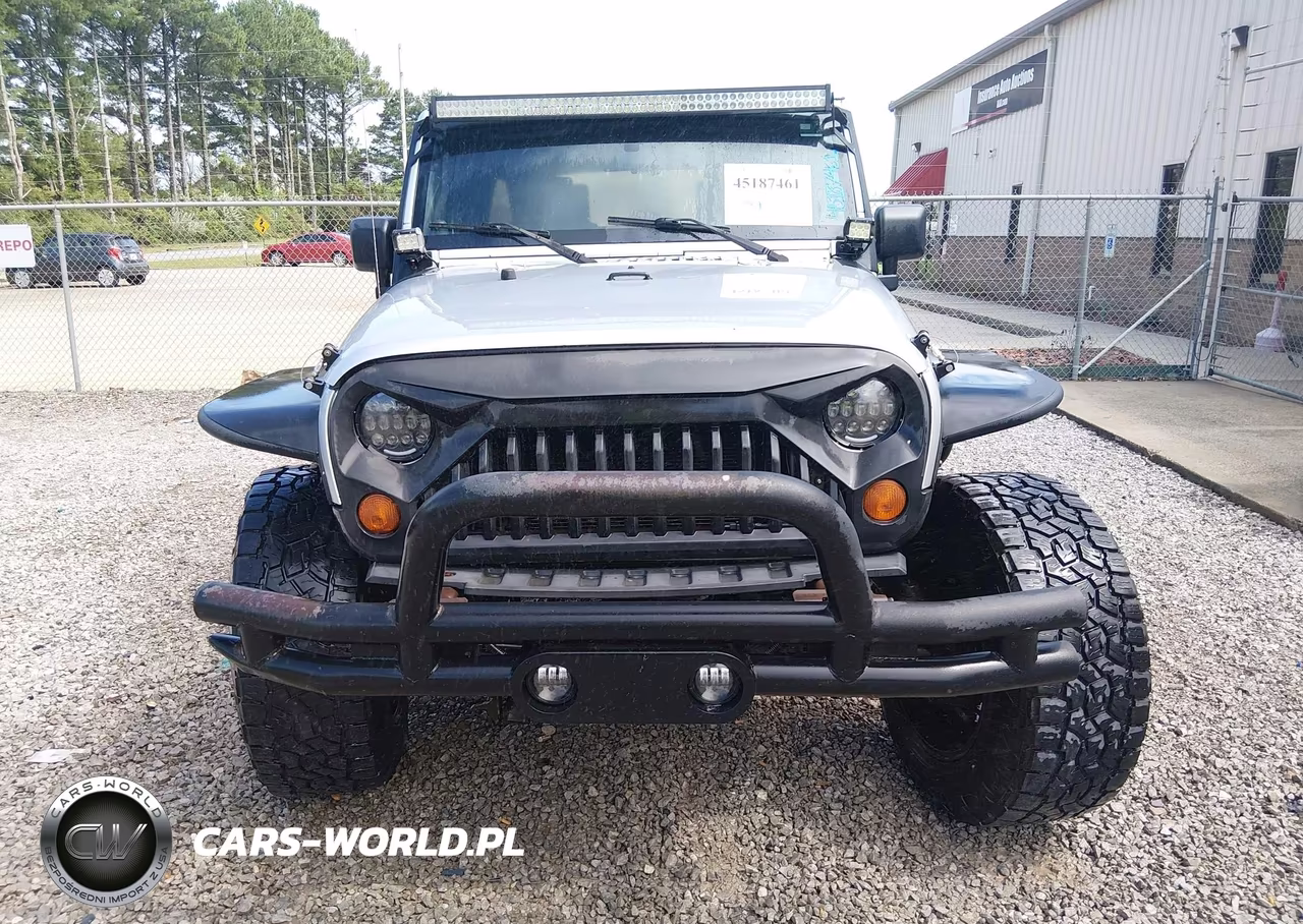 2007 Jeep Wrangler Unlimited Sahara VIN:1J4GA59137L138316 - 6