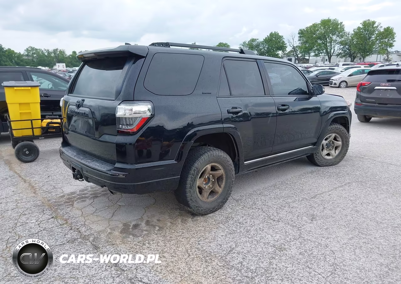 2020 Toyota 4Runner Nightshade Special Edition VIN:JTEBU5JR5L5820021 - 4