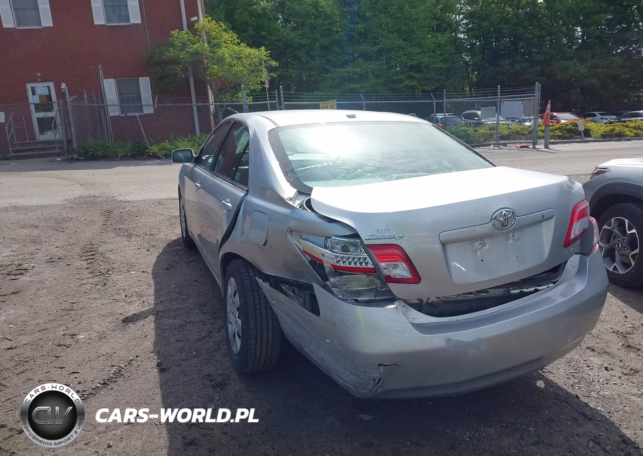 2010 Toyota Camry Le VIN:4T4BF3EK2AR037369 - 3