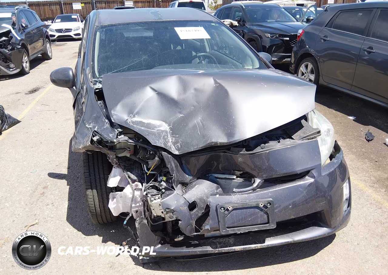 2011 Toyota Prius Two VIN:JTDKN3DU9B0267374 - 6