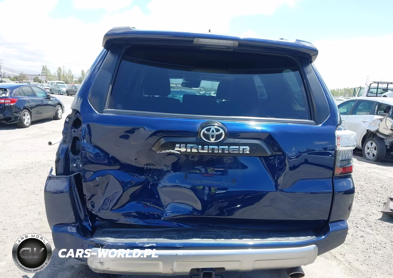 2020 Toyota 4Runner Trd Off Road Premium VIN:JTEBU5JR2L5831560 - 17