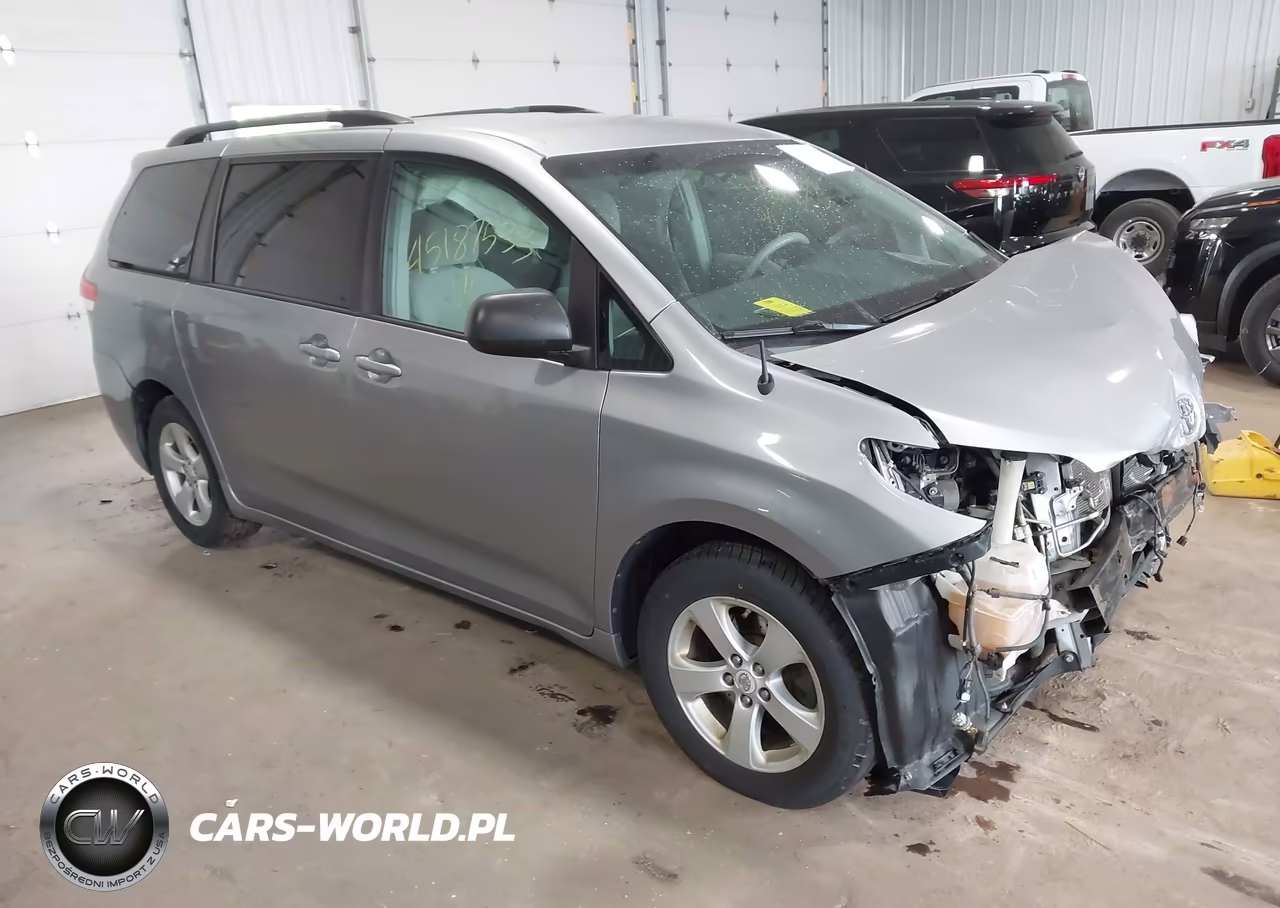 2011 Toyota Sienna Le
