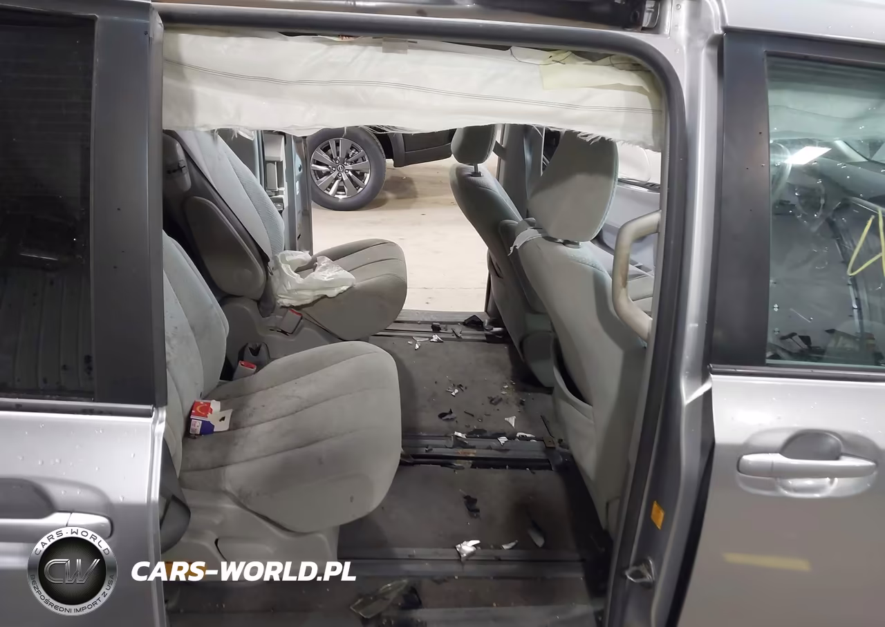 2011 Toyota Sienna Le VIN:5TDKA3DC2BS006149 - 8