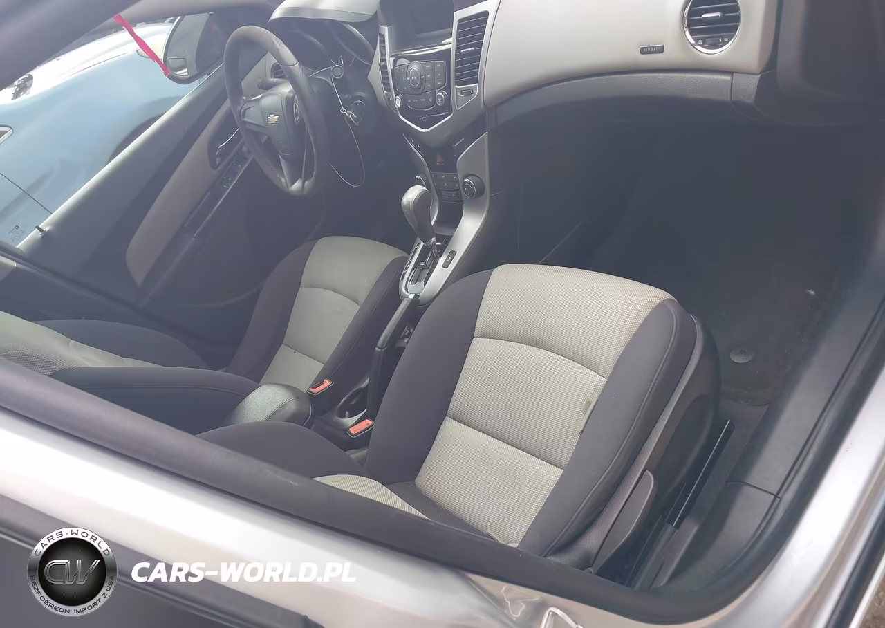 2012 Chevrolet Cruze Ls VIN:1G1PC5SHXC7389059 - 5