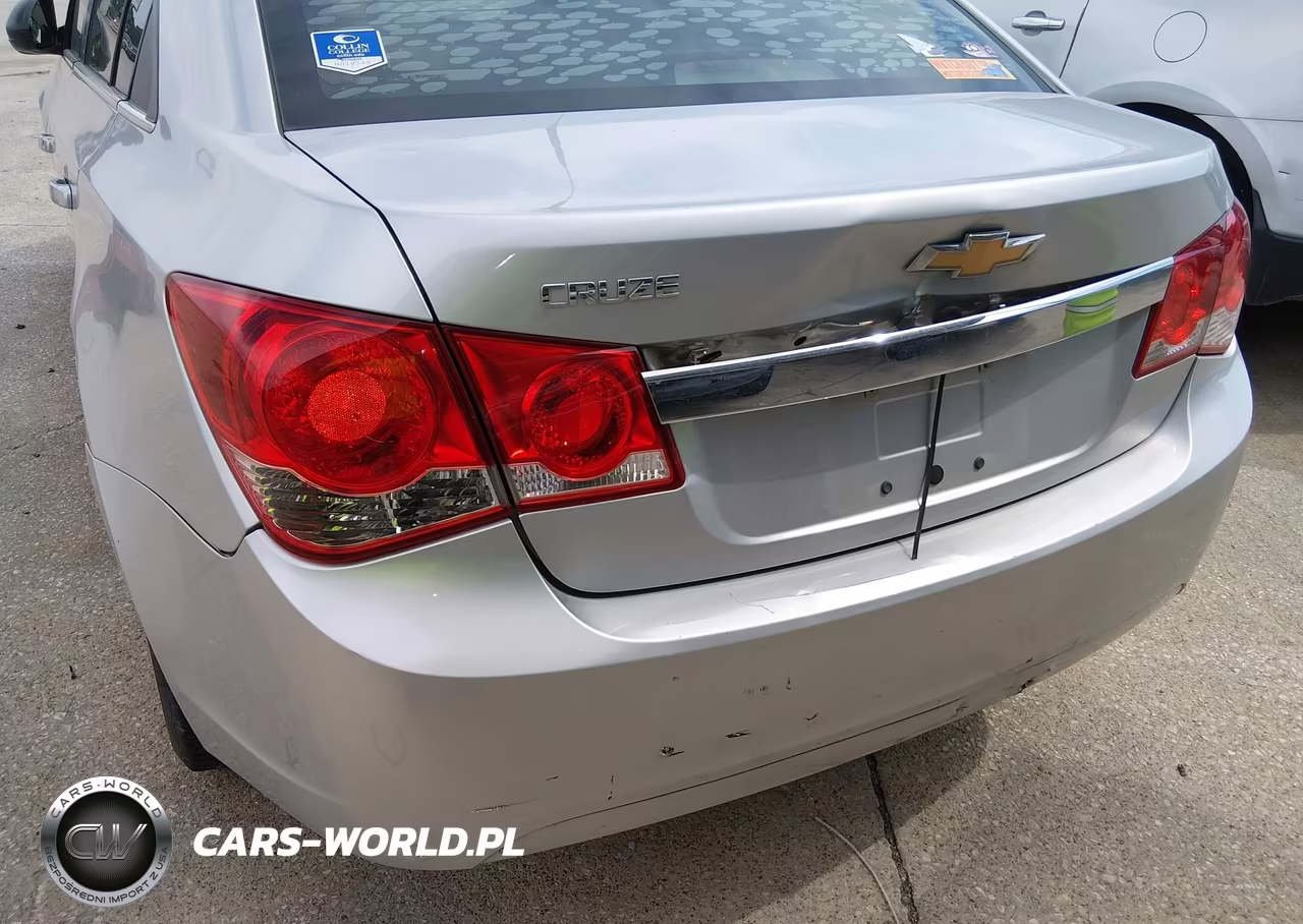 2012 Chevrolet Cruze Ls VIN:1G1PC5SHXC7389059 - 6
