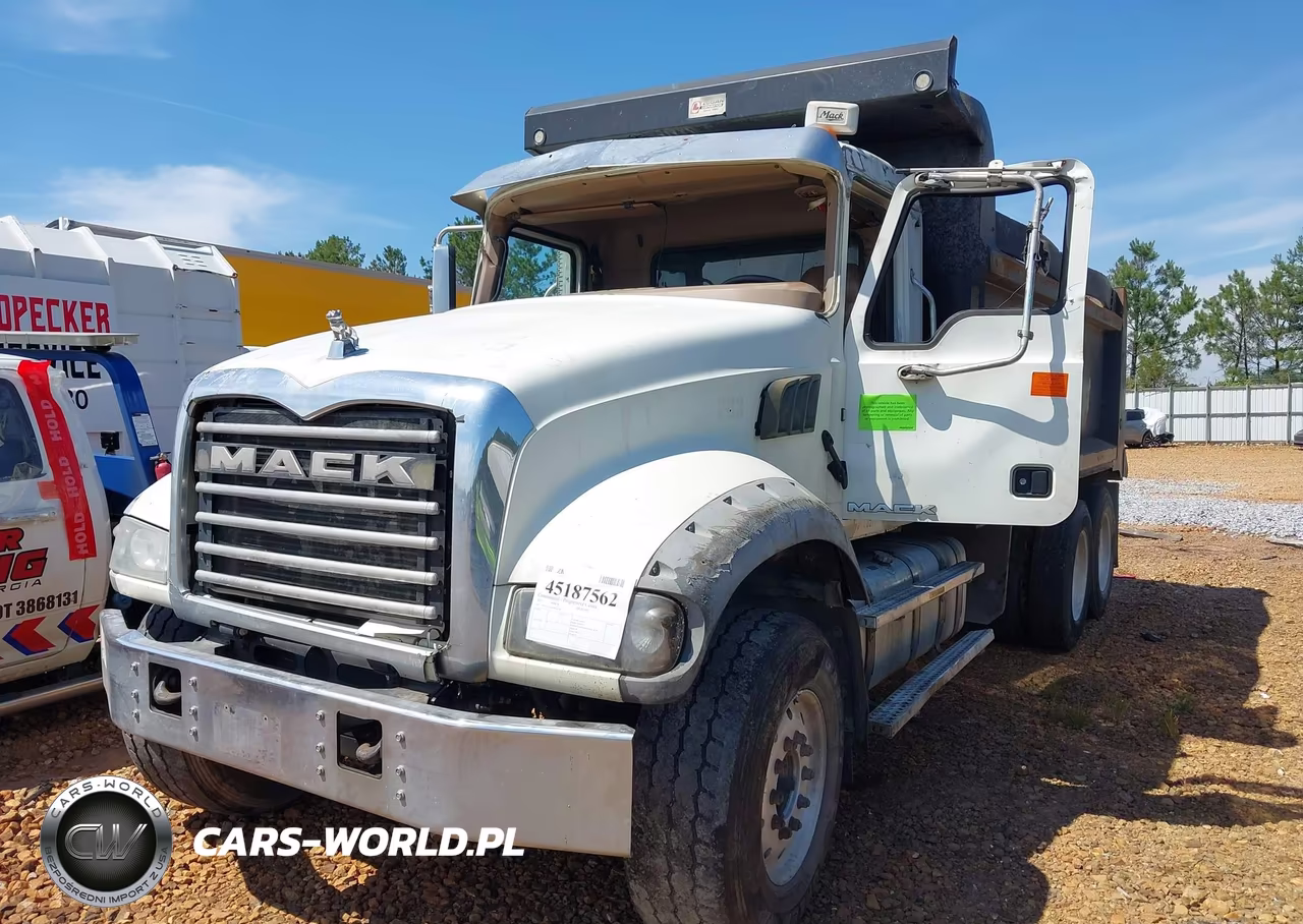 2017 Mack Granite VIN:1M2AX04C1HM036106 - 2