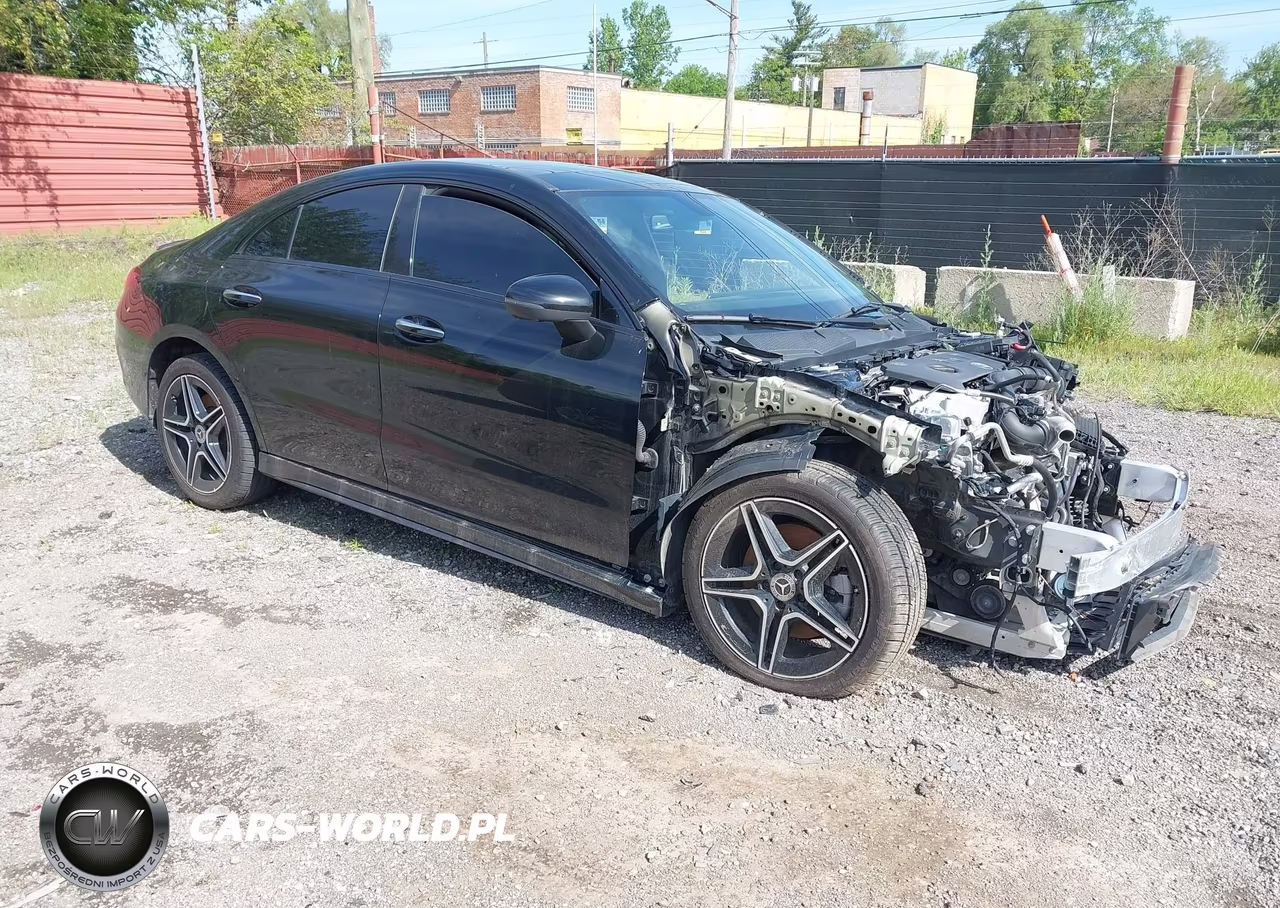 2023 Mercedes-Benz Cla 250 Coupe 4Matic – zdjęcie 1 z 18