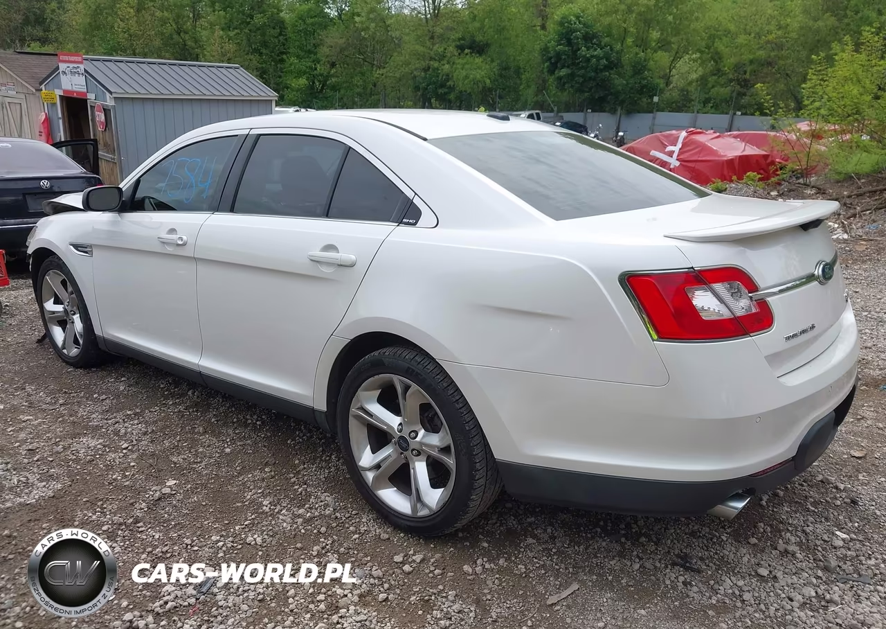 2011 Ford Taurus Sho VIN:1FAHP2KT7BG103188 - 3