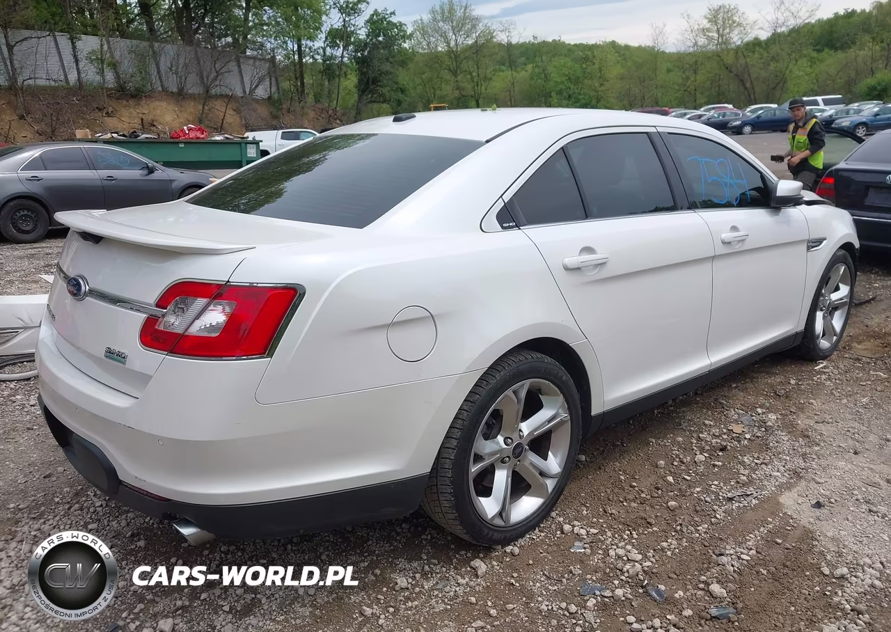 2011 Ford Taurus Sho VIN:1FAHP2KT7BG103188 - 4