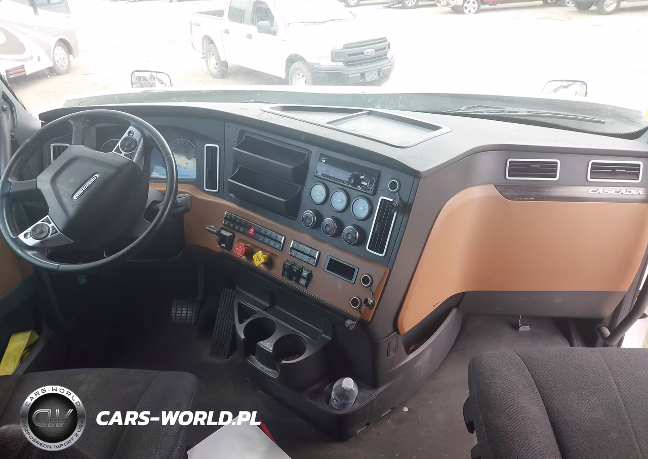 2021 Freightliner New Cascadia 126 VIN:3AKJHHDR2MSMN7303 - 6